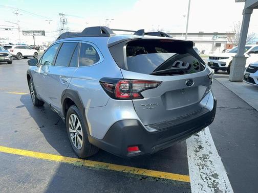 Ice Silver Metallic 2024 Subaru Outback Premium