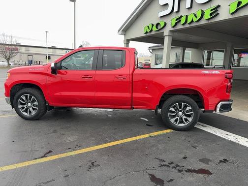 2024 Chevrolet Silverado 1500 LT