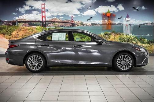 2025 Lexus ES 300h Luxury