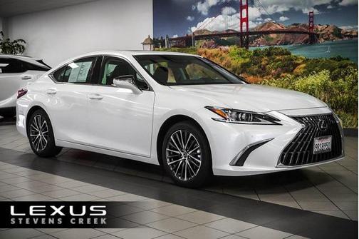 2025 Lexus ES 300h Base