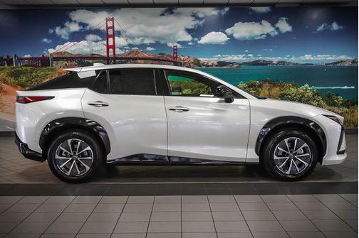 Eminent White Pearl 2023 Lexus RZ 450e Premium