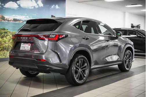 2024 Lexus NX 450h+ Luxury