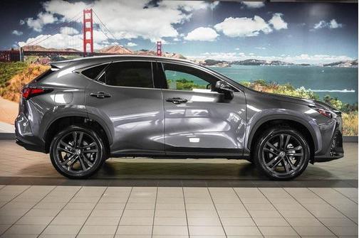 2024 Lexus NX 450h+ Luxury