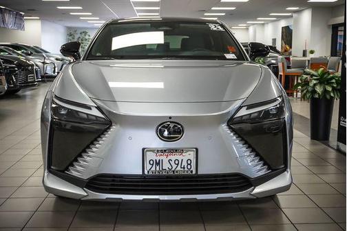 Iridium 2024 Lexus RZ 300e Premium