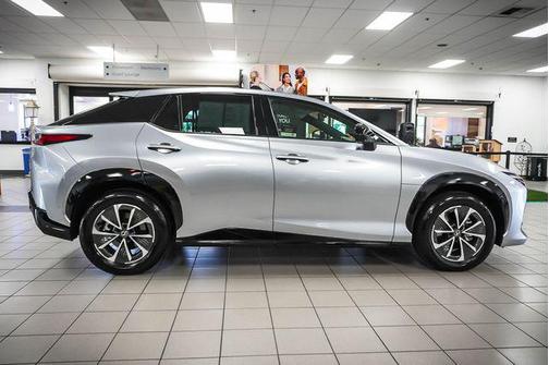 Iridium 2024 Lexus RZ 300e Premium