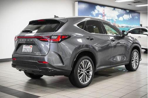 2022 Lexus NX 350h Premium