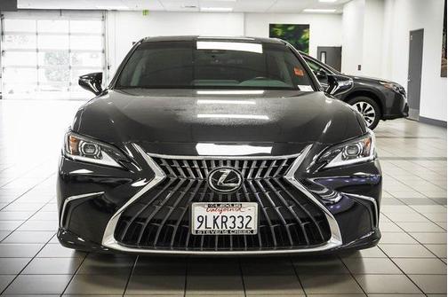 2024 Lexus ES 300h Base