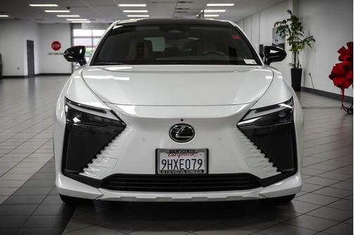 Eminent White Pearl 2023 Lexus RZ 450e Premium