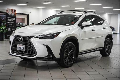 Eminent White Pearl 2024 Lexus NX 450h+ Luxury