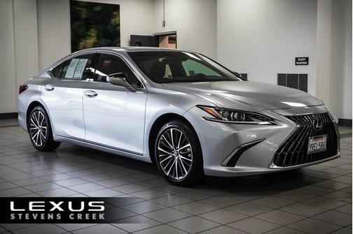 2025 Lexus ES 300h Base