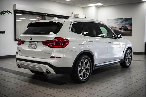 Mineral White Metallic 2021 BMW X3 xDrive30i