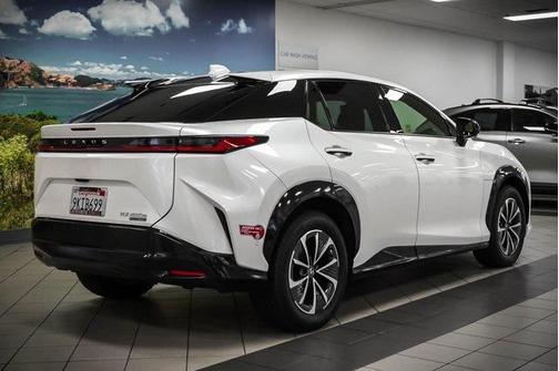 2023 Lexus RZ 450e Premium