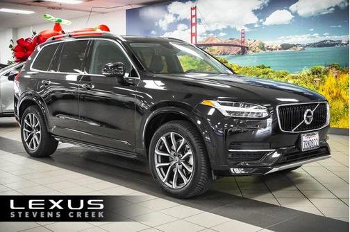 2016 Volvo XC90 T6 Momentum