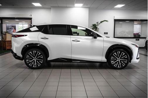White Pearl 2023 Lexus RZ 450e Premium