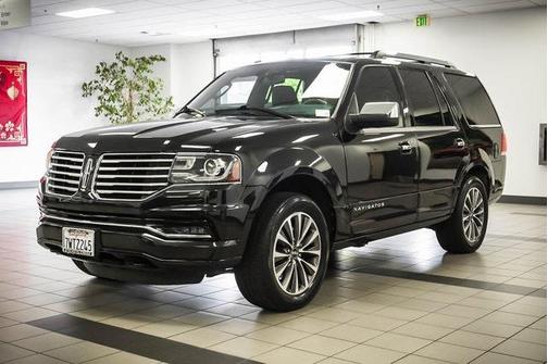 2015 Lincoln Navigator Base