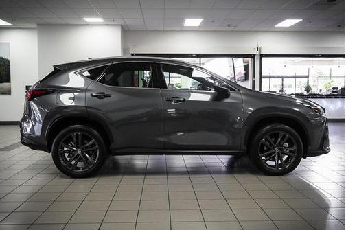 2022 Lexus NX 450h+ Luxury