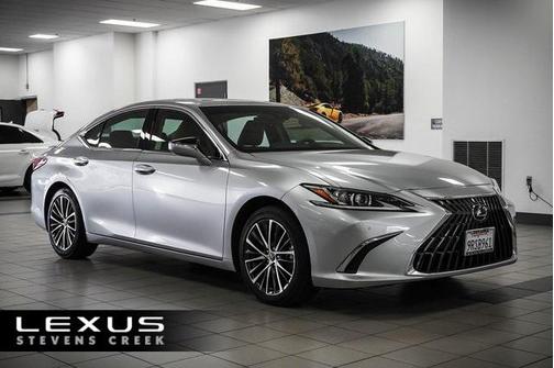 2025 Lexus ES 300h Base