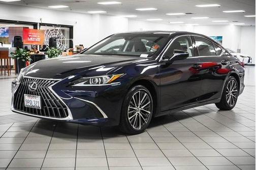 2025 Lexus ES 300h Base