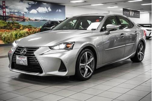 2018 Lexus IS 300 Base