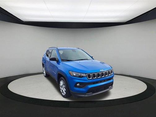2024 Jeep Compass Latitude Lux