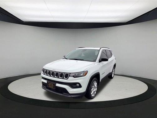 2024 Jeep Compass Latitude Lux