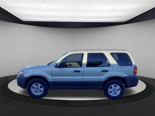 2005 Ford Escape XLS