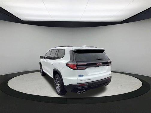 2024 GMC Acadia AT4