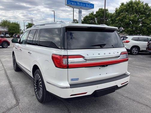 White Platinum Tri-Coat Metallic 2019 Lincoln Navigator L Black Label