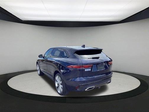 2024 Jaguar F-PACE P400 R-Dynamic S