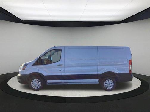 2024 Ford Transit-250 
