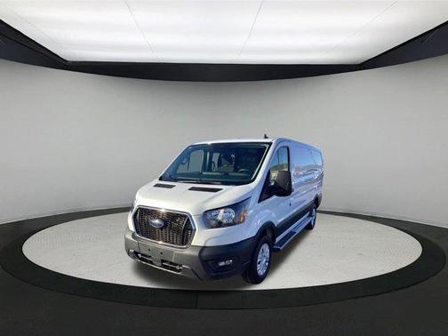 2024 Ford Transit-250 