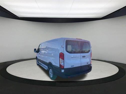 2024 Ford Transit-250 