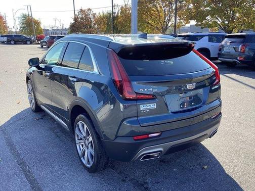 2020 Cadillac XT4 Premium Luxury