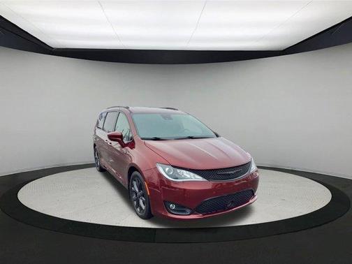 2020 Chrysler Pacifica Touring-L Plus