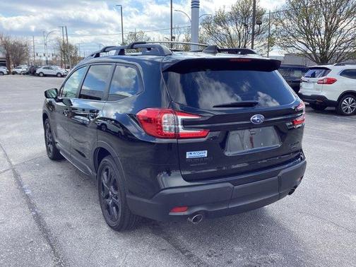 Crystal Black Silica 2023 Subaru Ascent Onyx Edition