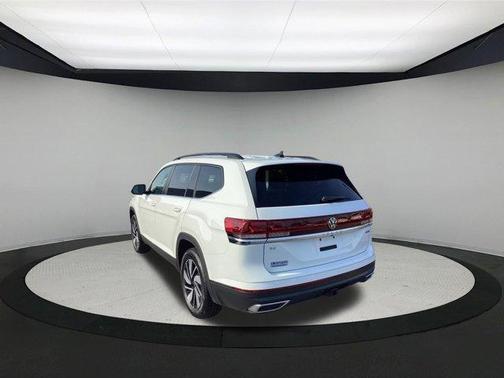 2024 Volkswagen Atlas 2.0T SE