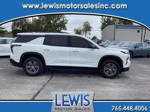 Summit White 2026 Chevrolet Traverse LT