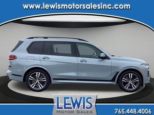 Gray Metallic 2024 BMW X7 xDrive40i