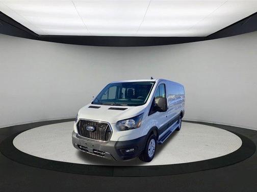 2024 Ford Transit-250 
