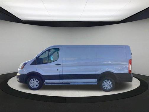 2024 Ford Transit-250 
