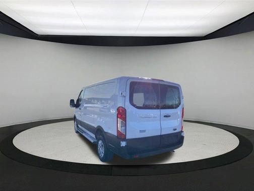 2024 Ford Transit-250 