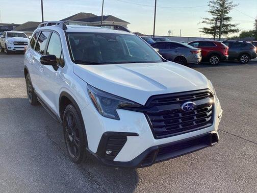 Crystal White Pearl 2023 Subaru Ascent Onyx Edition