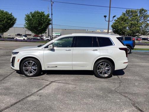 Crystal White Tri-Coat 2023 Cadillac XT6 Premium Luxury AWD