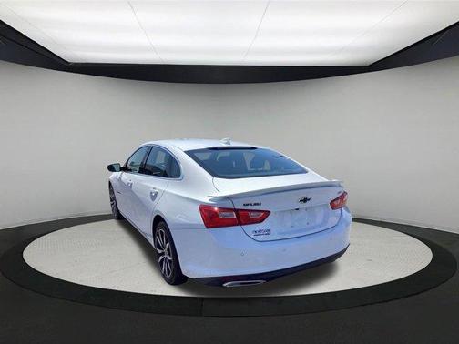 Summit White 2024 Chevrolet Malibu RS