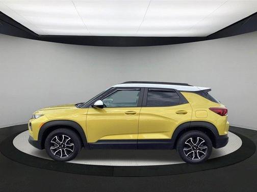 Nitro Yellow 2023 Chevrolet Trailblazer ACTIV