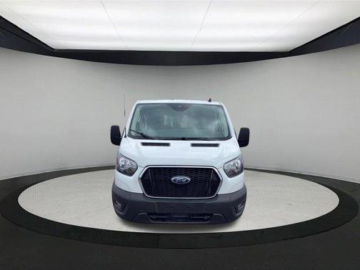 Oxford White 2024 Ford Transit-250