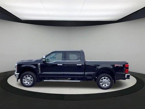 2024 Ford F-350 Lariat Super Duty