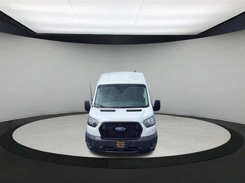 2022 Ford Transit-250 Base