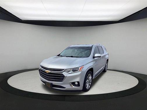 Silver Ice Metallic 2018 Chevrolet Traverse Premier
