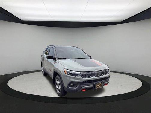Sting Gray Clearcoat 2022 Jeep Compass Trailhawk